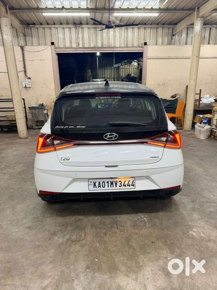 Hyundai New i20 1.5 Asta 2021 sunroof push button