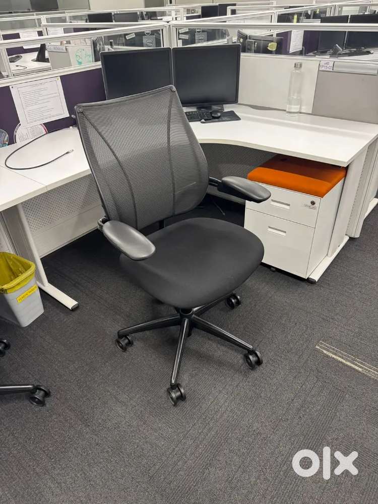 HUMAN SCALE BRANDED CHAIR