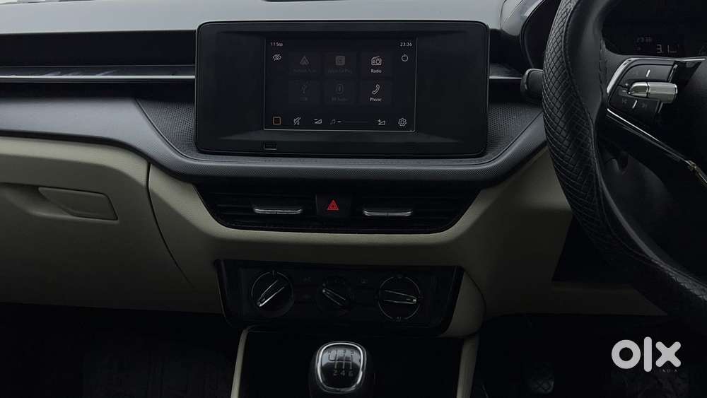 Skoda Slavia Active 1.0l Tsi Mt, 2022, Petrol