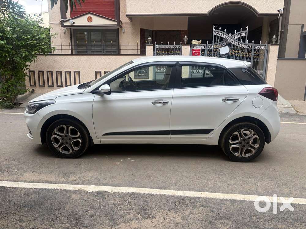 Hyundai I20 Asta (o) 1.2 Mt, 2019, Petrol