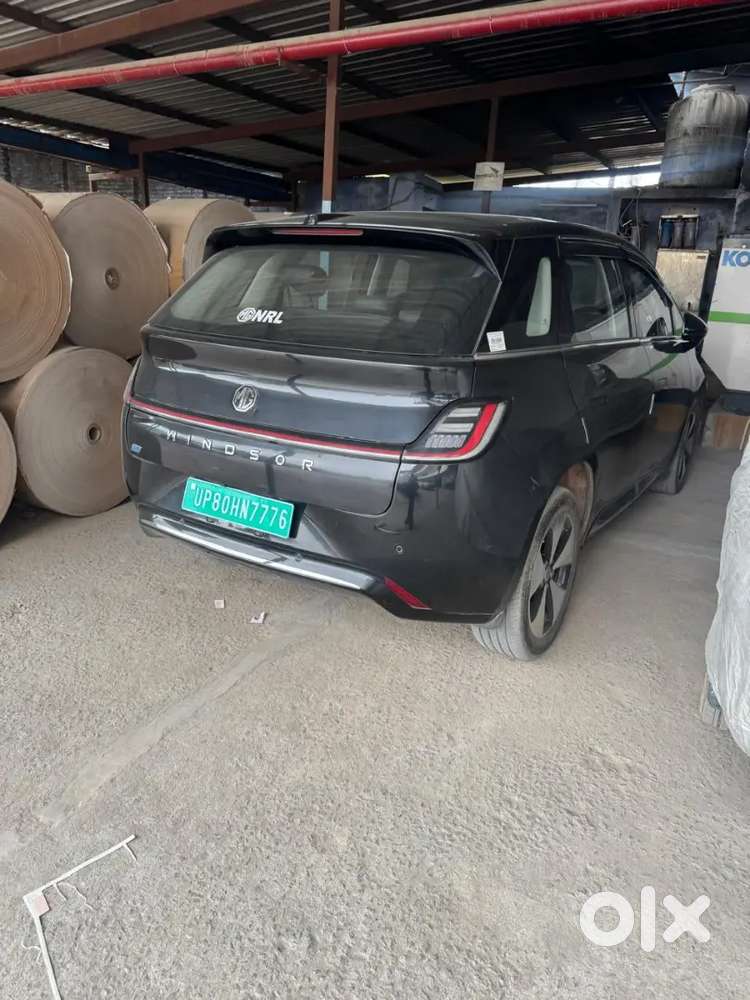 Mg Windsor Ev 2025 Electric Well Maintained