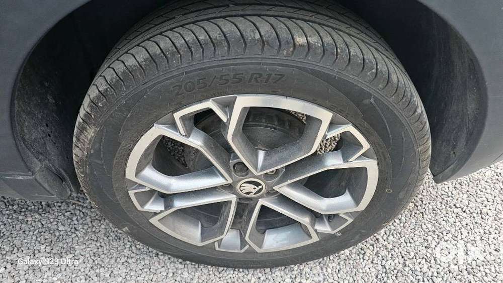 Skoda Kushaq 1.0 Tsi Style, 2022, Petrol