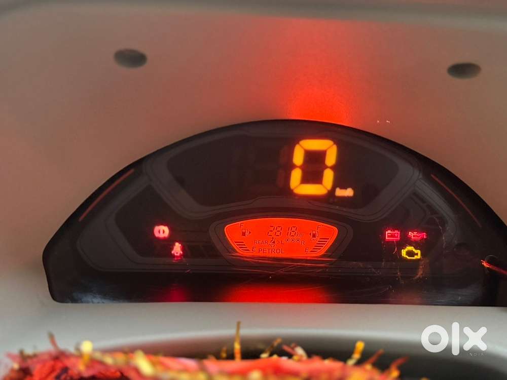 Maruti Suzuki Eeco 2025 Cng & Hybrids 3000 Km Driven