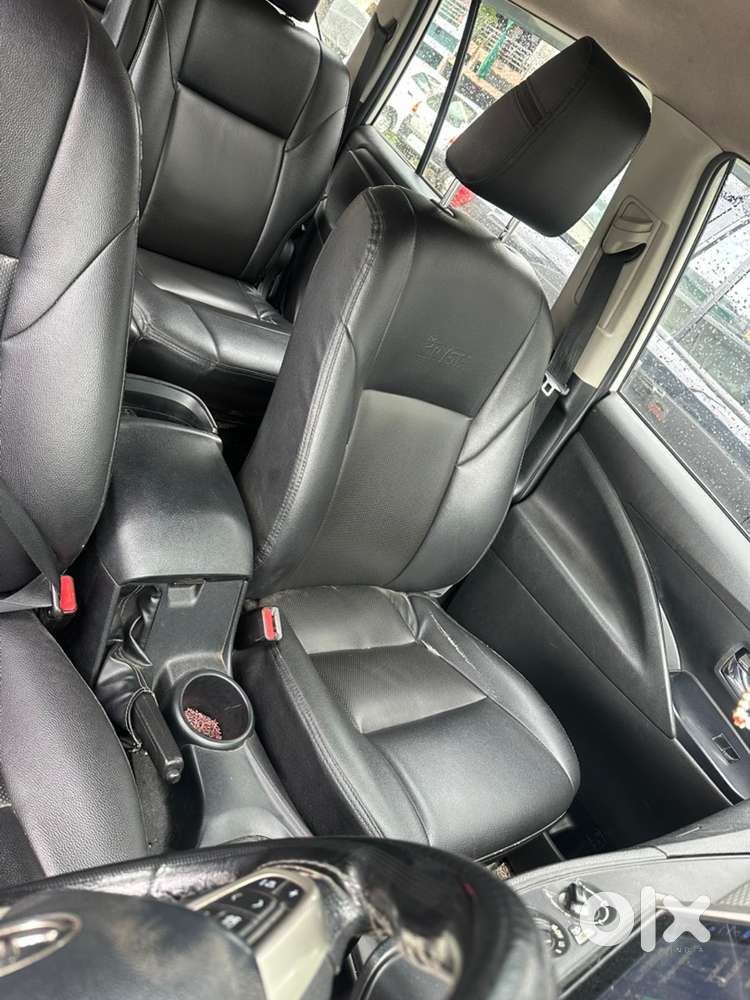 2020 Toyota Innova Crysta