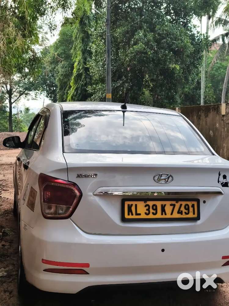 Hyundai Xcent 2017 Diesel Well Maintained