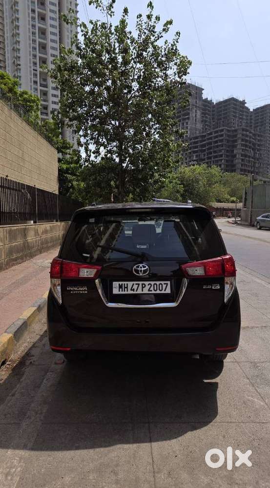 Toyota Innova Crysta 2.8 Zx At 7 Seater, 2016, Diesel