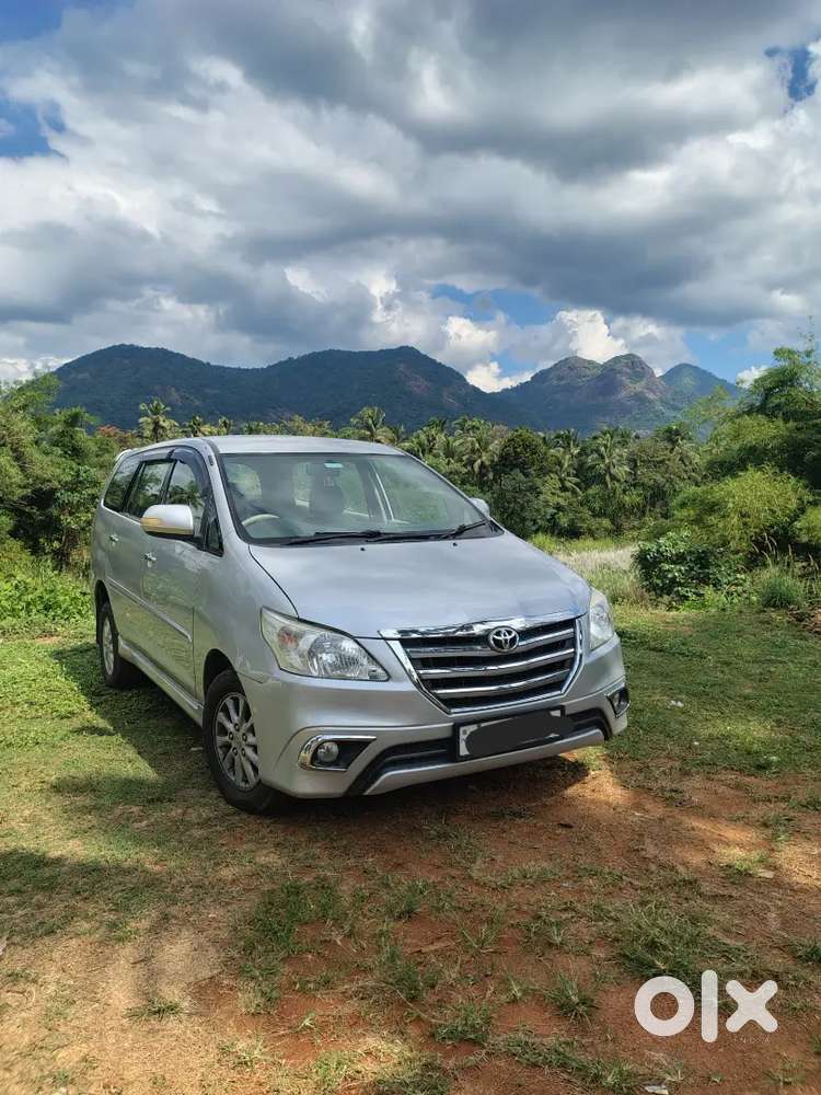 Toyota Innova 2012 V Diesel Well Maintained