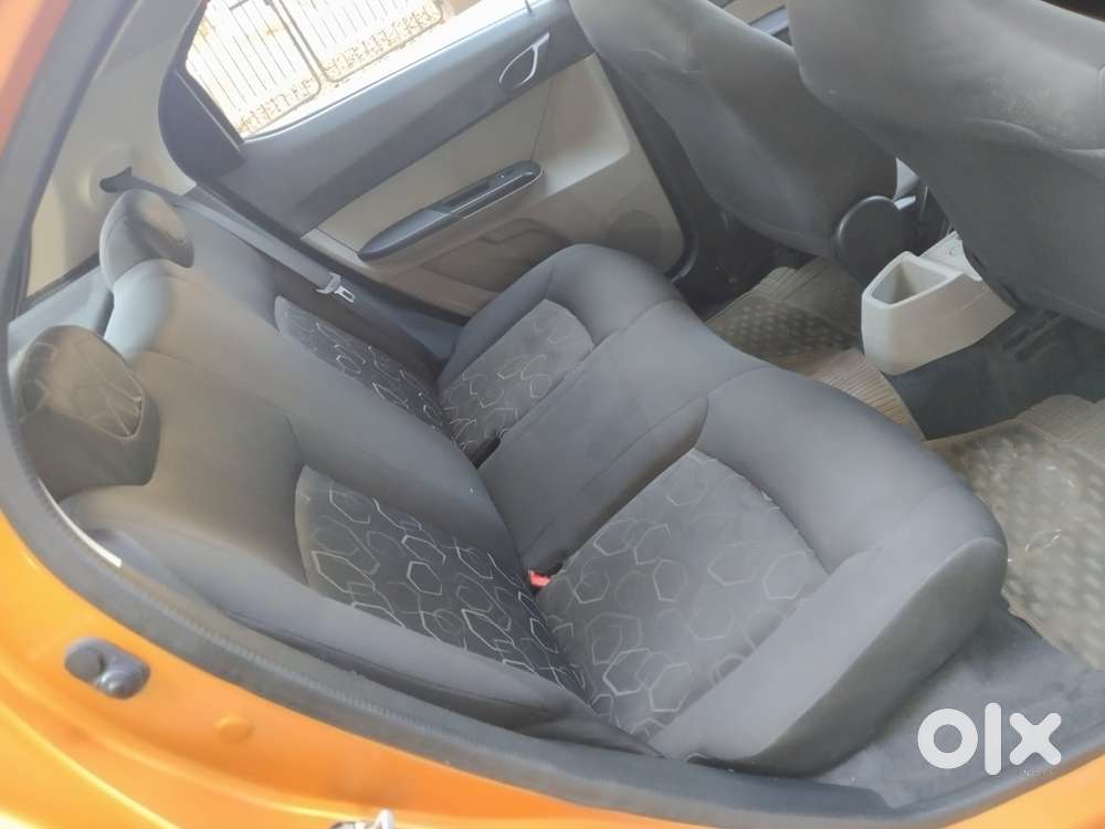Tata Tiago 1.2 Revotron Xt, 2016, Petrol