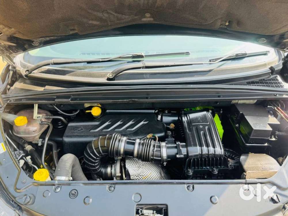 Mahindra Marazzo M8, 2019, Diesel