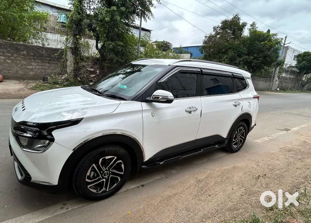 Kia Carens 1.5 Petrol  Single Owner  29,500 Km Driven