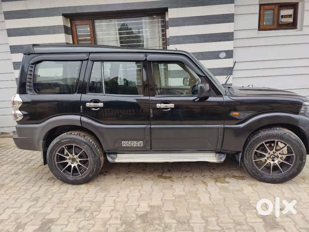 Scorpio Classic S4  4*4 For Sale