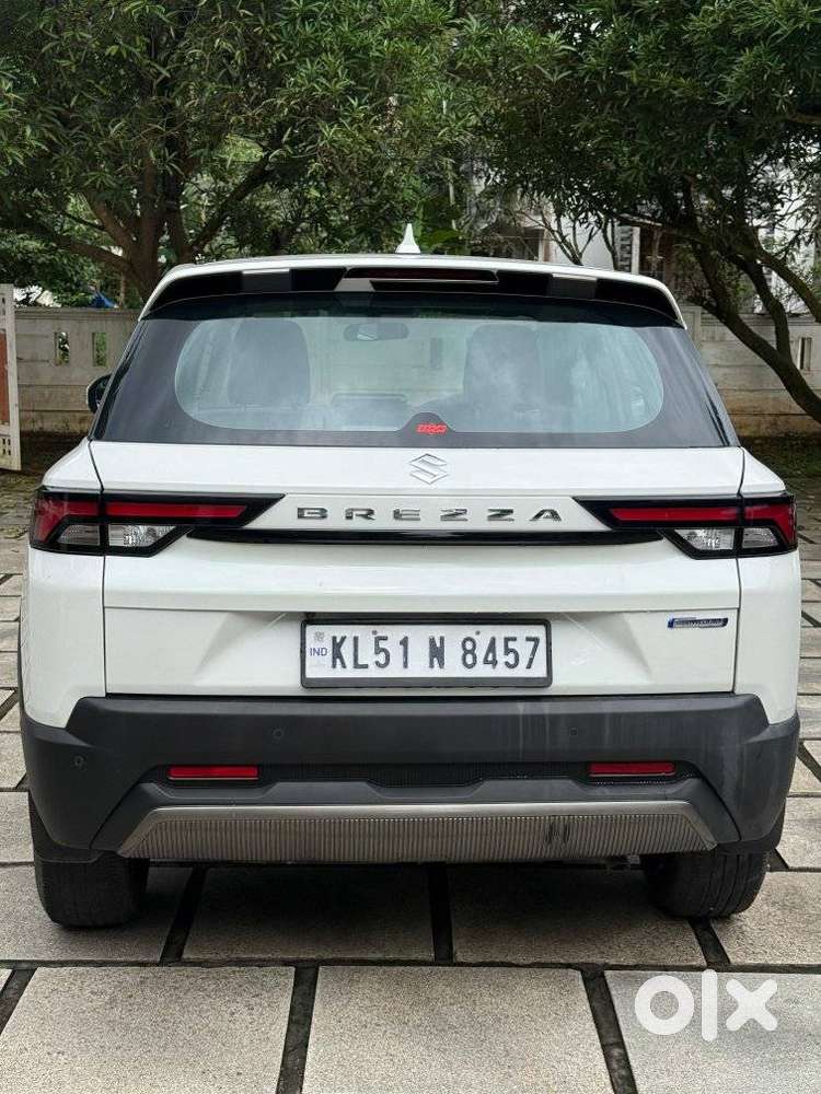 Maruti Suzuki Brezza 1.5 Lxi Smart Hybrid, 2022, Petrol