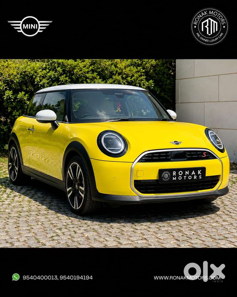 Mini Favoured Pack, 2025, Petrol