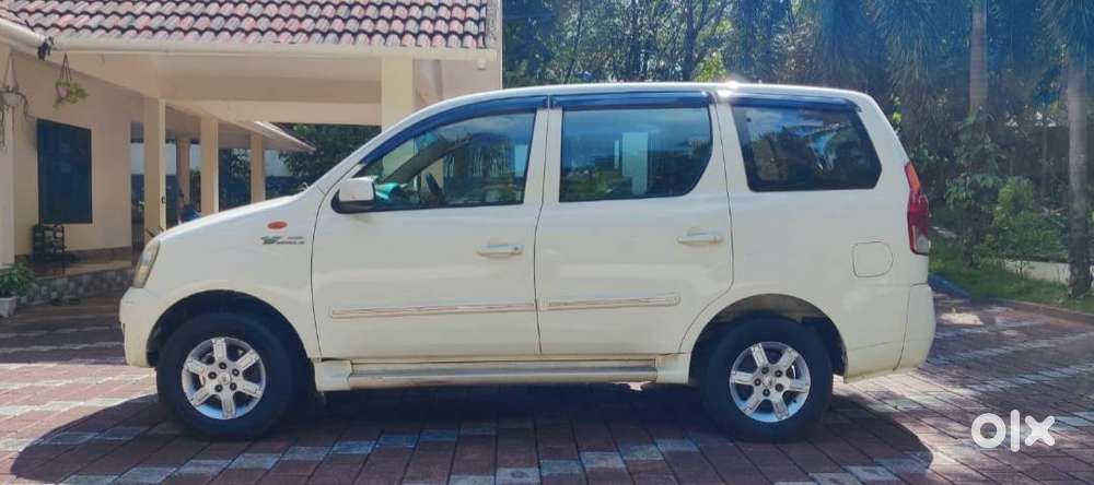 Hindra Xylo E8 Diesel 2011  Second Owner  Excellent Condition