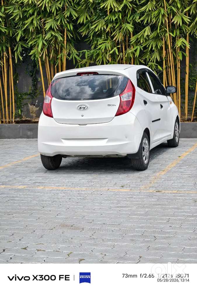 Hyundai Eon 2017 Petrol 65256 Km Driven