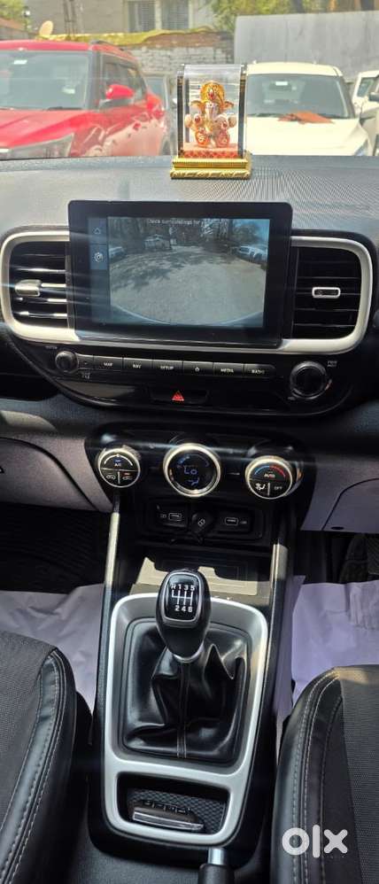 Hyundai Venue Sx (o) Mt 1.5 Diesel, 2021, Diesel