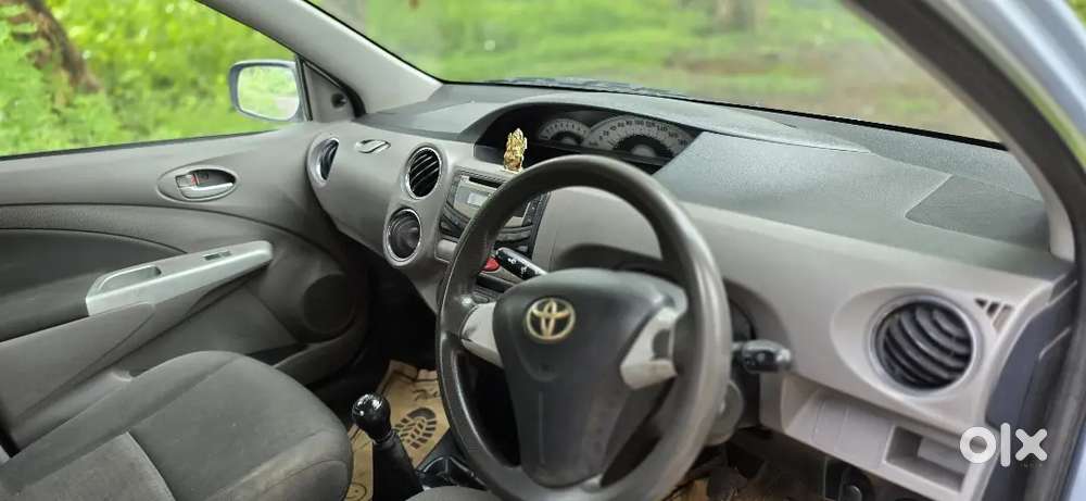 Toyota Etios [2013-2014] Petrol Manual 2011