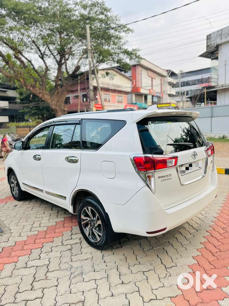 Toyota Innova Crysta 24.g 2022 Year