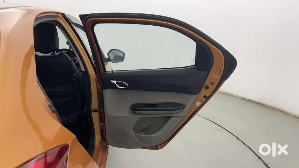 Tata Tiago Xz, 2017, Petrol