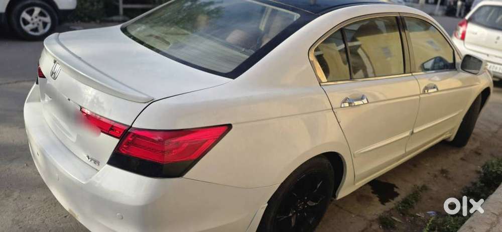 Honda Accord 3.0 V6 Automatic, 2010, Cng & Hybrids