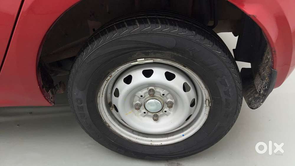 Tata Tiago Xe, 2018, Petrol