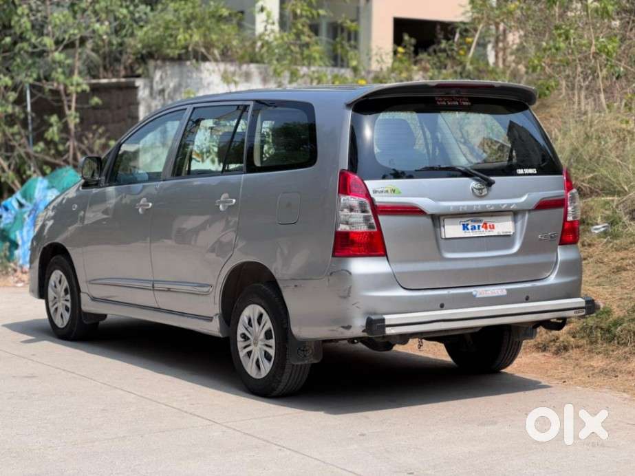 Toyota Innova 2.5 Gx (diesel) 7 Seater Bs Iv, 2016, Diesel