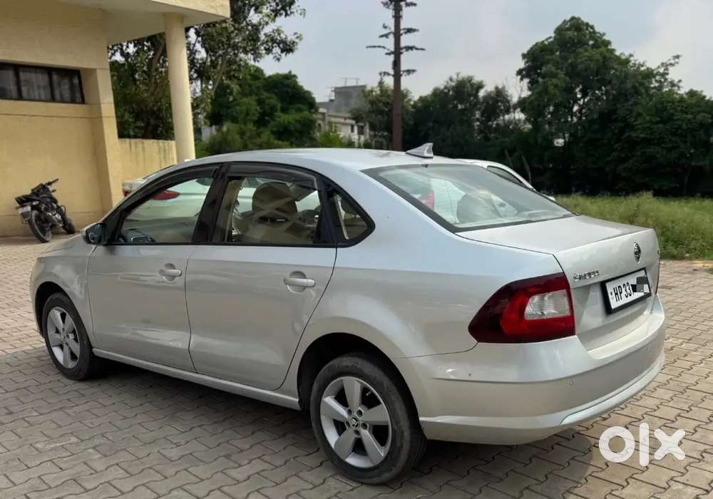 Skoda Rapid Ambition 2017 Diesel Manual Car
