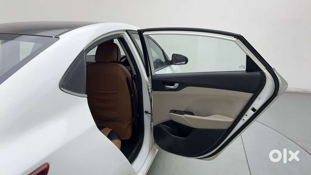 Hyundai Verna [2015-2017] Fluidic 4s 1.6 Crdi Sx (o) At, 2018, Petro..