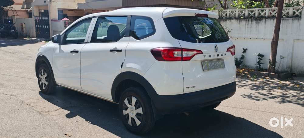 Renault Triber Rxl, 2022, Petrol