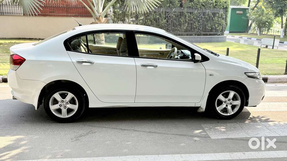 Honda City V Inspire, 2011, Petrol