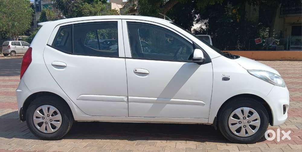 Hyundai I10 Sportz 1.2 Automatic Kappa2, 2012, Petrol