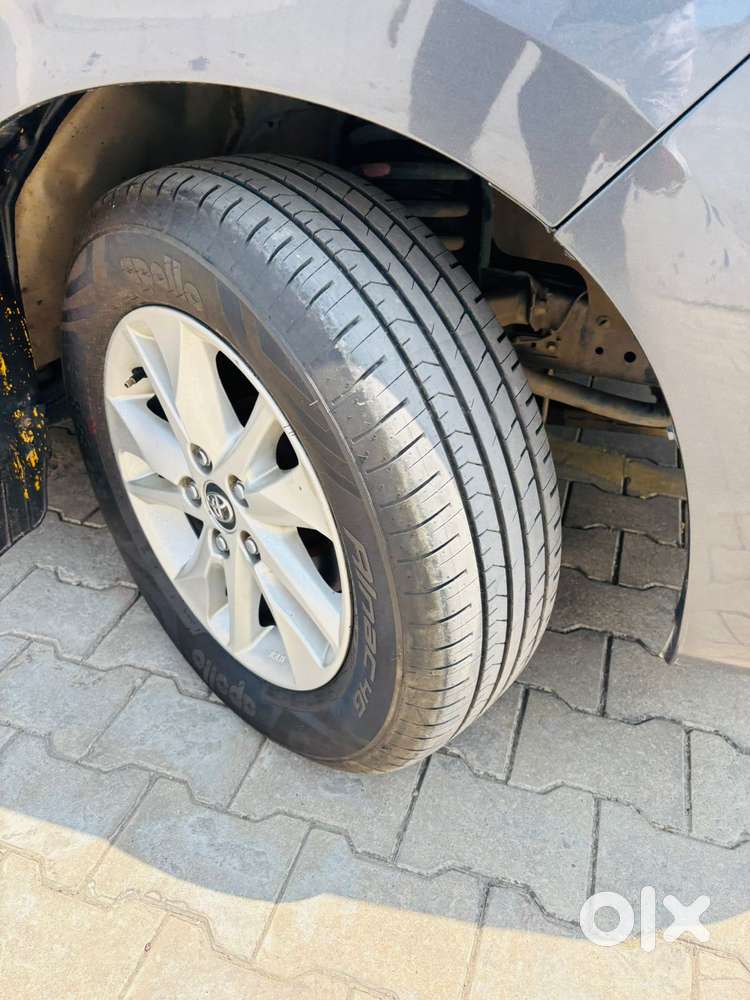 Toyota Innova Crysta 2.7 Gx At, 2021, Diesel