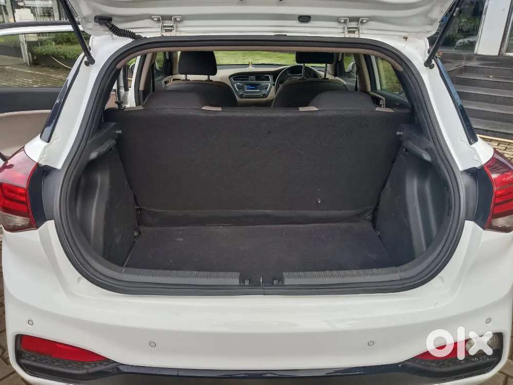 Hyundai I20 2020 Petrol 30000 Km Driven