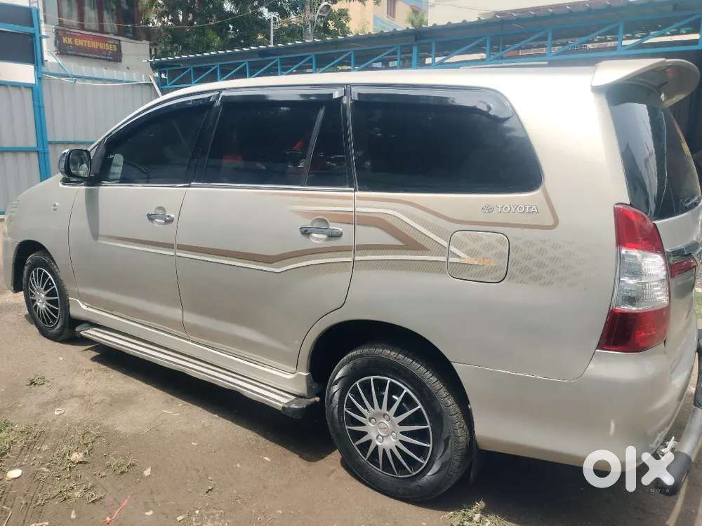 Toyota Innova 2.5 V, Diesel 2006, Fc 2031, Insurance 10 Month Current