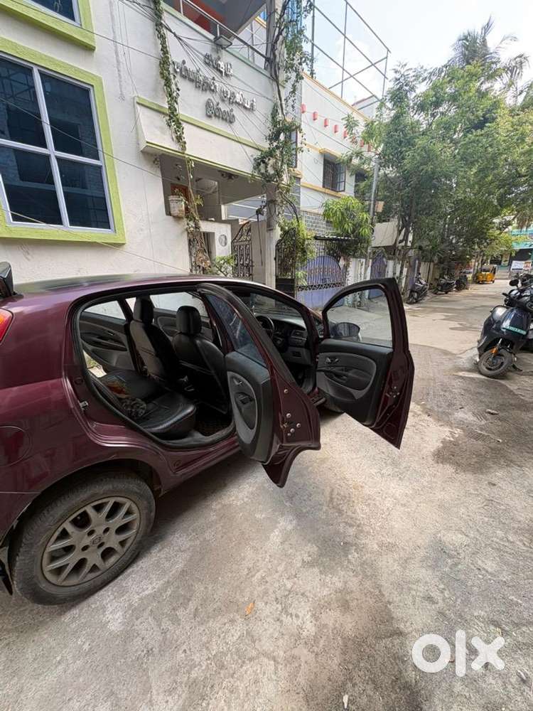 Fiat Grande Punto 2014 Diesel 80000 Km Driven
