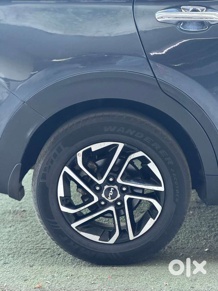 Kia Carens Prestige Plus Diesel, 2021, Diesel