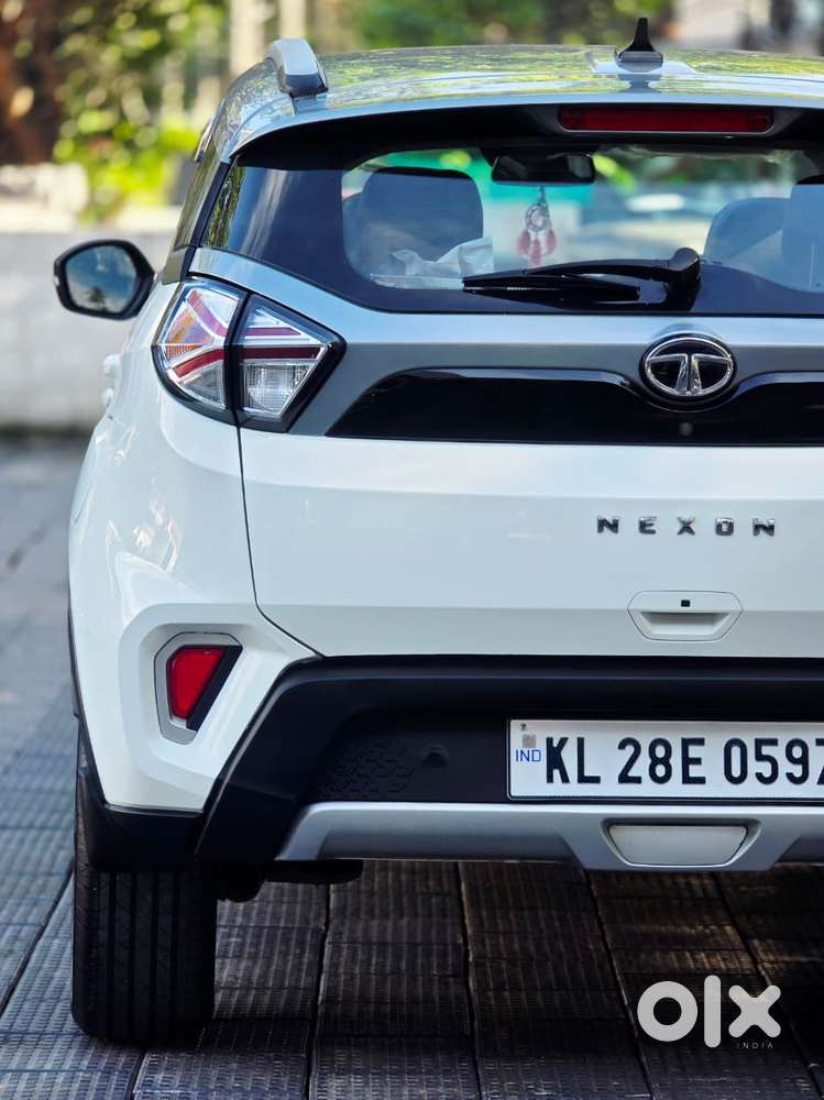 Tata Nexon 1.5 Revotorq Xza Plus S Amt, 2020, Petrol