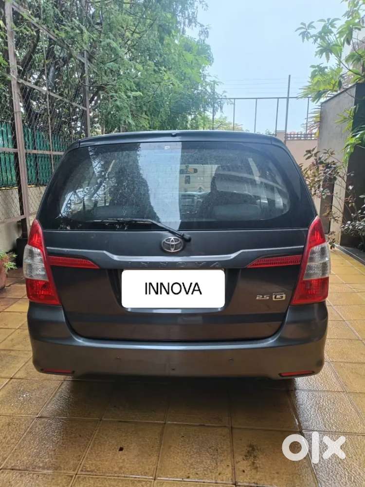 Toyota Innova 2015