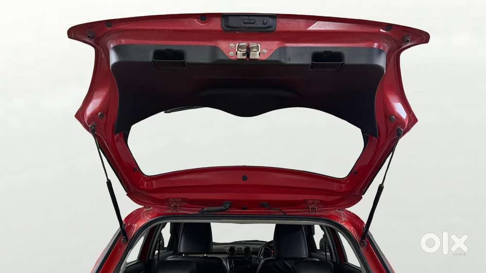 Maruti Suzuki Swift Amt Zxi, 2019, Petrol