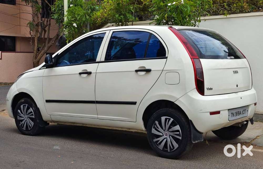 Tata Indica Vista Aura 1.3 Quadrajet (abs), 2011, Diesel