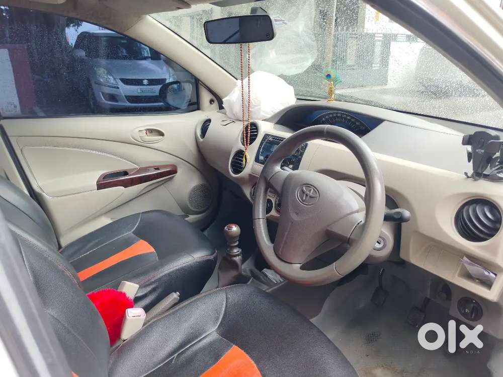 Toyota Etios Liva 2013