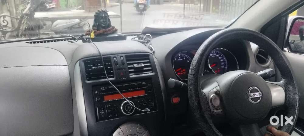 Nissan Sunny Xv 2011