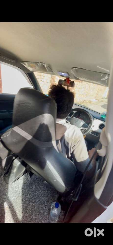 Wagon R Vxi (dec 2021) Model, 32000 Kms, Petrol, Full Accesorised