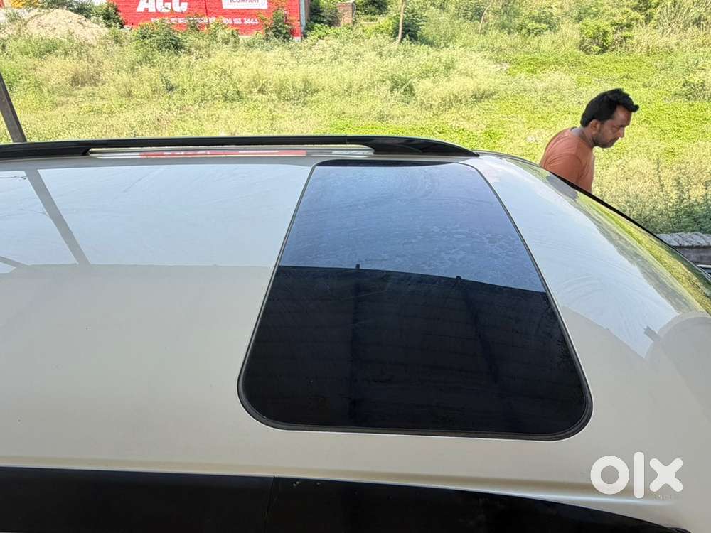 Mahindra Xuv300 Petrol 2024