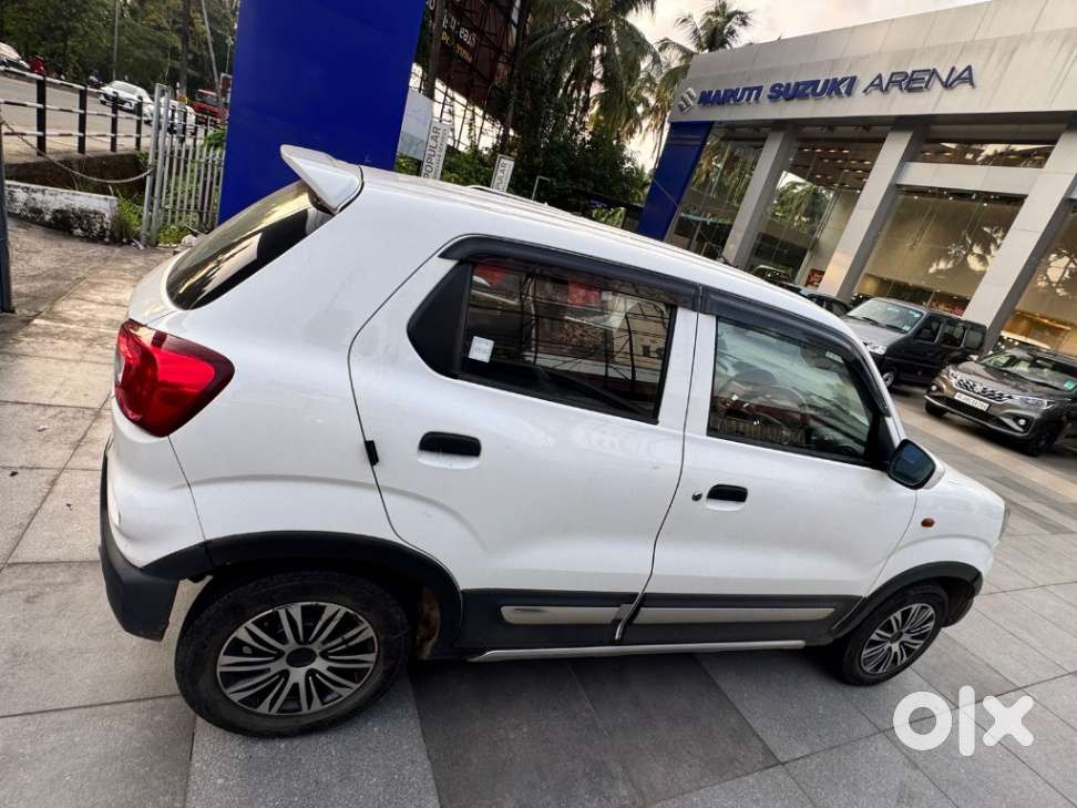 Maruti Suzuki S-presso Vxi At, 2022, Petrol