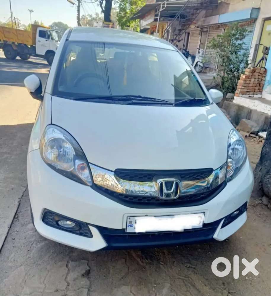 Honda Mobilio Top V Model