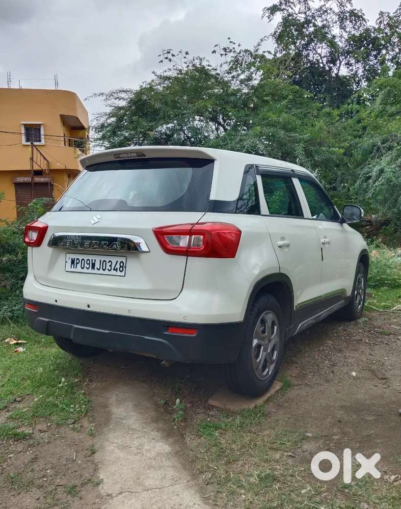 अर्जेंट सेल My Breeza Car Bs6 2021 Model Petril + Cng