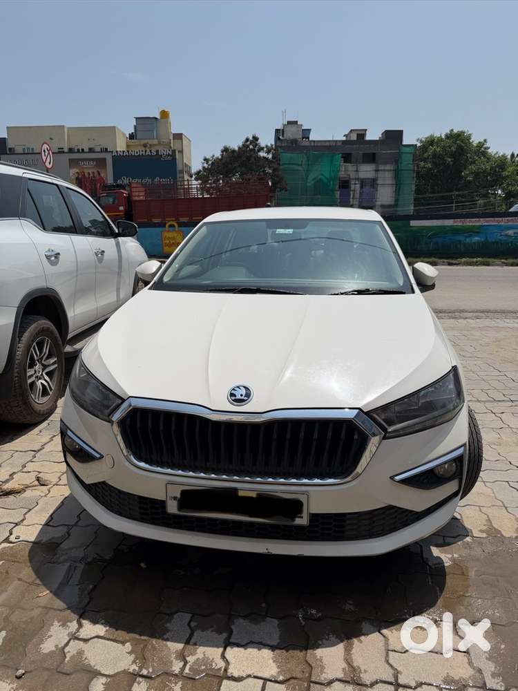 Skoda Slavia Petrol 2023