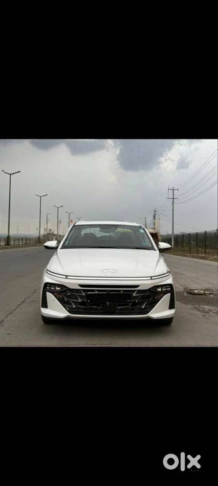 Hyundai Verna, 2023, Petrol