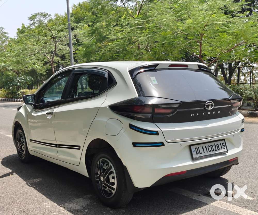 Tata Altroz 1.2 Xe, 2022, Cng & Hybrids